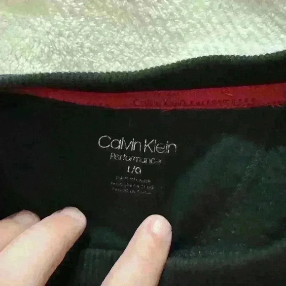 Calvin Klein performance sweater size L - Picture 3 of 4